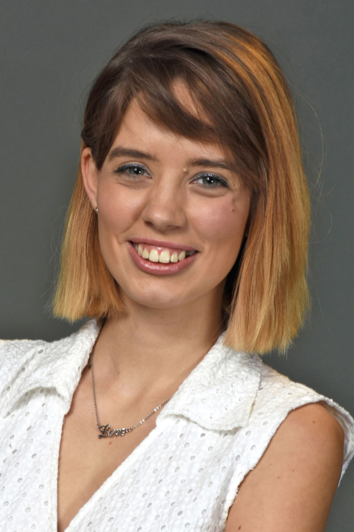 15 Megan Rodes b